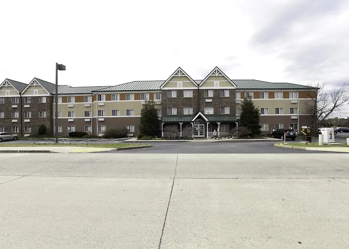 Mainstay Suites Knoxville Airport