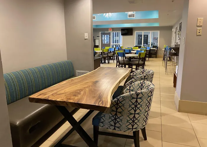 Clarion Pointe Wake Forest - Raleigh North