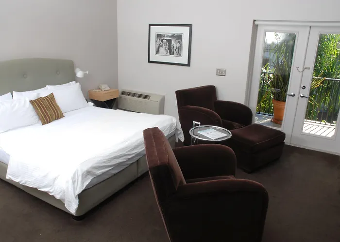 The Eo Inn - Downtown Orlando