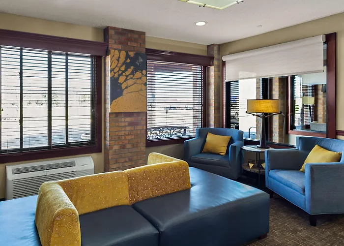 Best Western Lakewood Inn