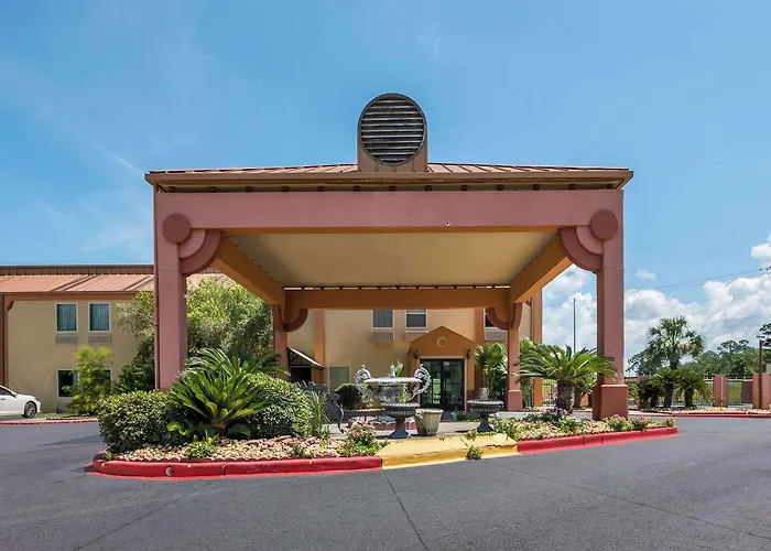 Econo Lodge Inn & Suites Diamondhead