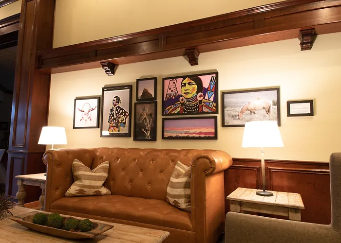 Oxford Suites Pendleton