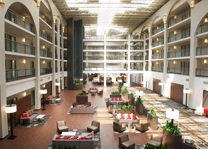 Embassy Suites By Hilton Detroit - Livonia/Novi
