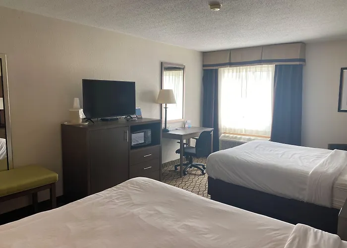 Baymont By Wyndham Auburn