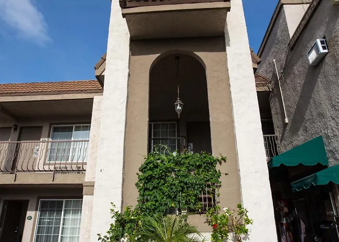Queens Inn Anaheim