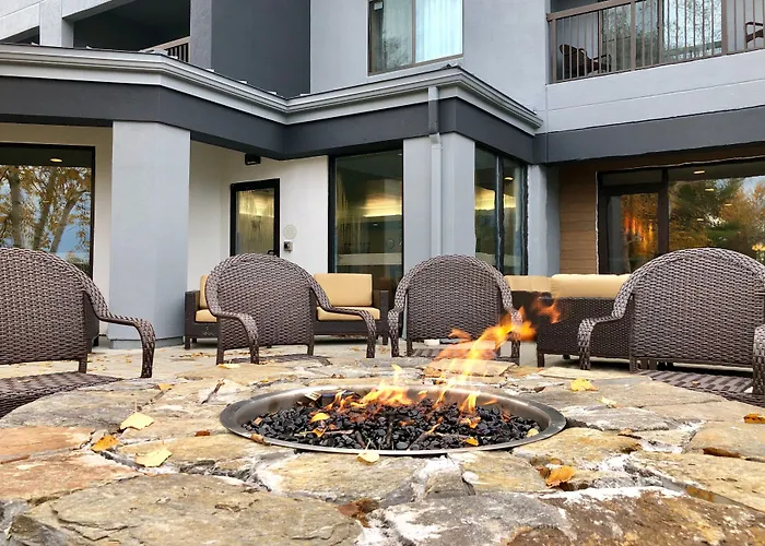Courtyard Burlington Williston