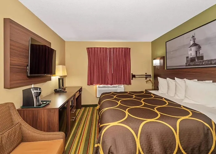 Super 8 By Wyndham Superior Wi