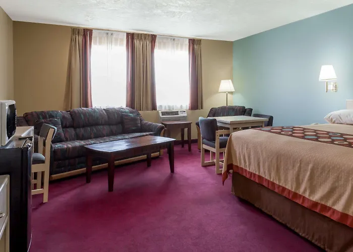 Super 8 By Wyndham Nephi
