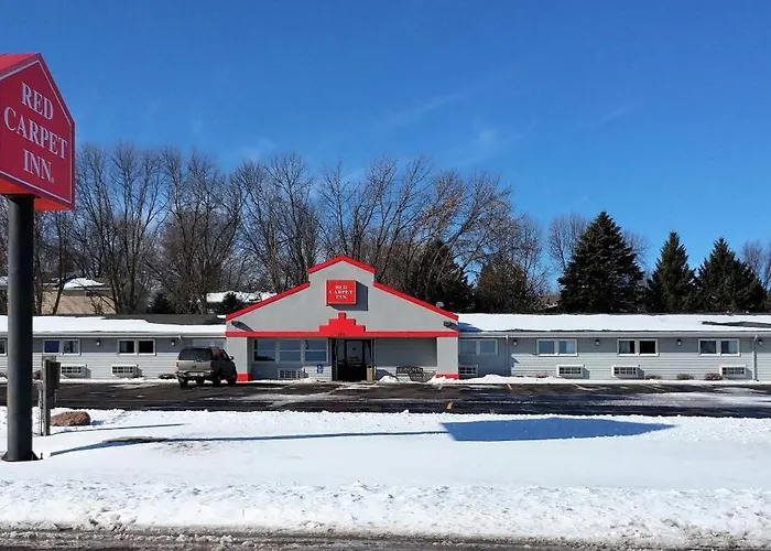 Red Carpet Inn - Windom