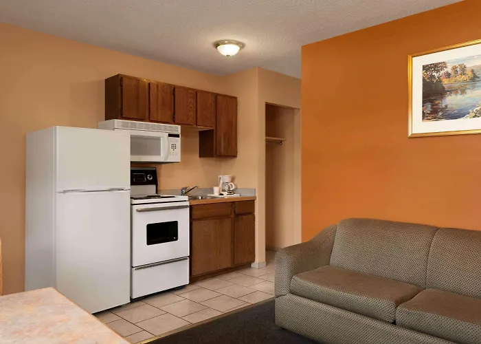 Travelodge By Wyndham Quesnel Bc