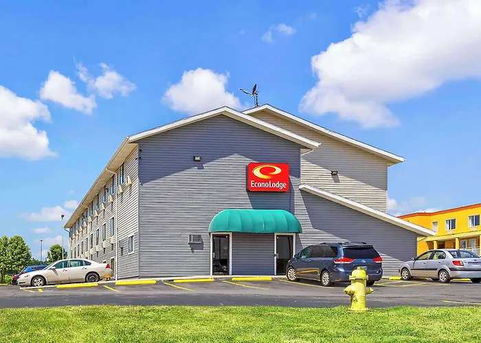 Econo Lodge Akron Copley Northwest Montrose