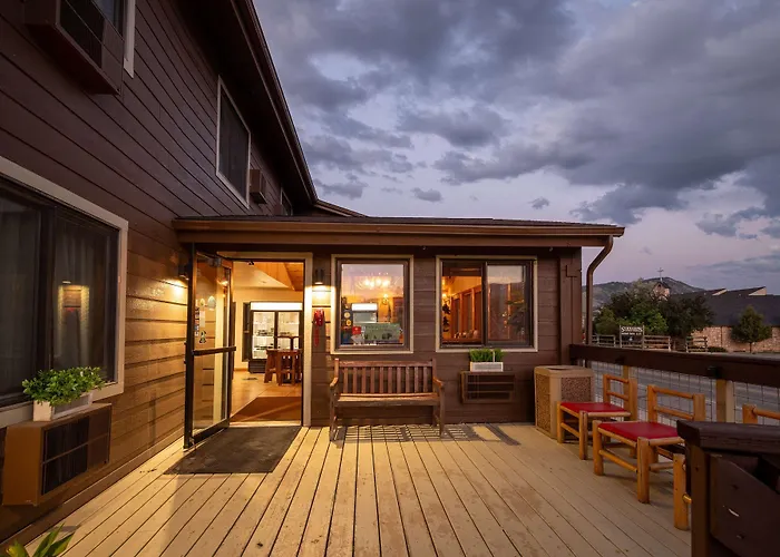 Super 8 By Wyndham Gardiner/Yellowstone Park Area