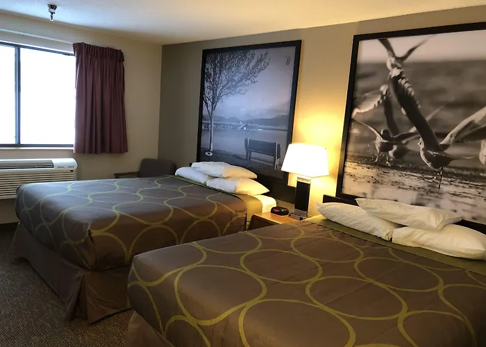 Super 8 By Wyndham Salmon Arm