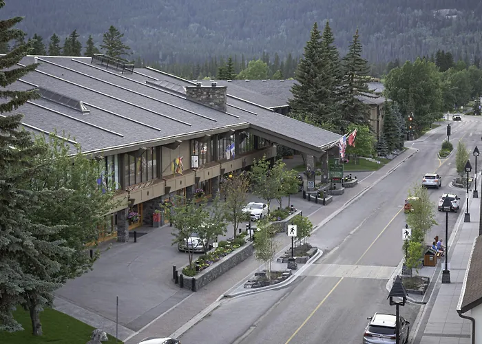 Banff Park Lodge