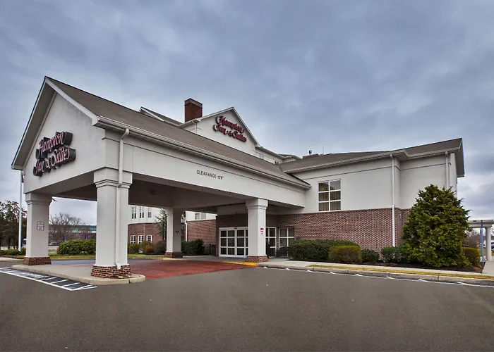 Hampton Inn & Suites Providence-Warwick Airport