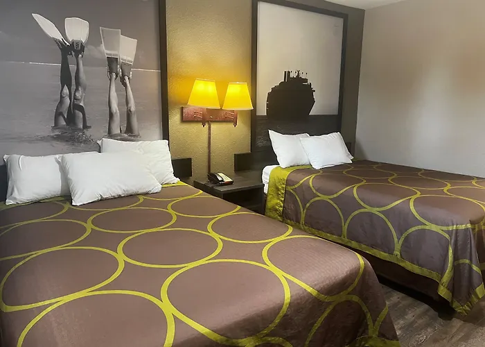 Super 8 By Wyndham La Marque Tx/Texas City Area