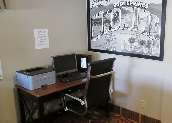 Super 8 By Wyndham Rock Springs