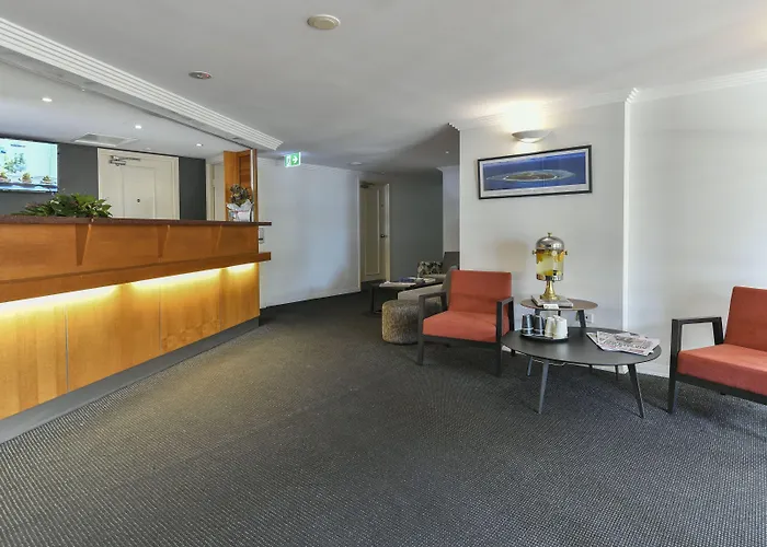 Burnett Riverside Hotel