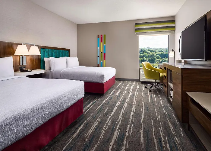 Hampton Inn Massillon