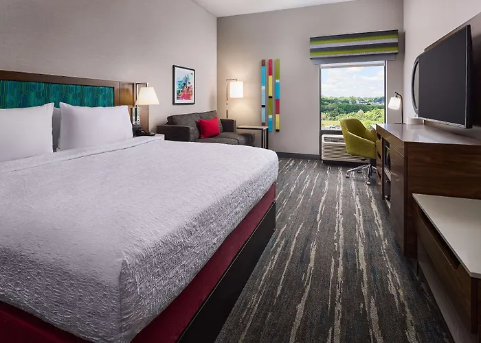 Hampton Inn Massillon