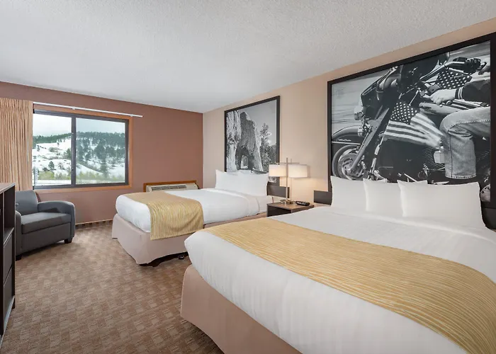 Super 8 By Wyndham Sturgis