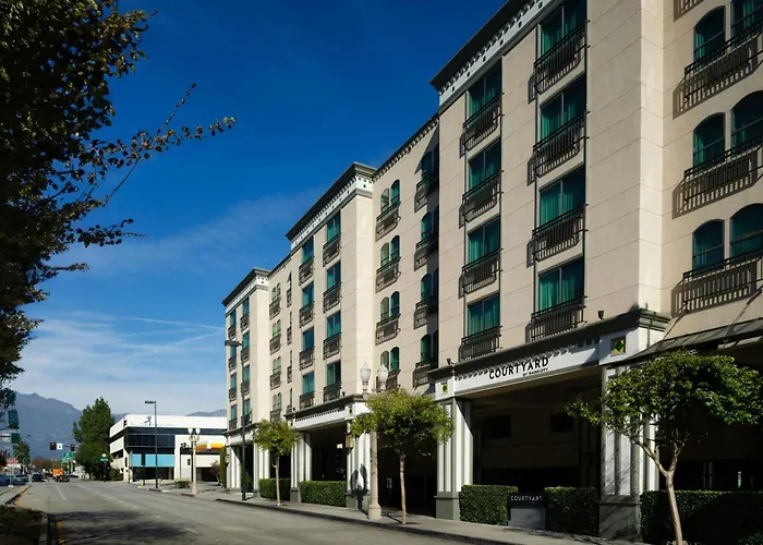 Courtyard By Marriott Los Angeles Pasadena Old Town