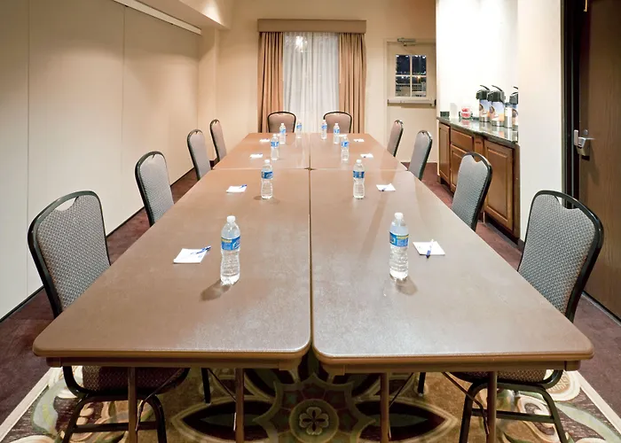 Holiday Inn Express Hotel & Suites Eagle Pass By Ihg