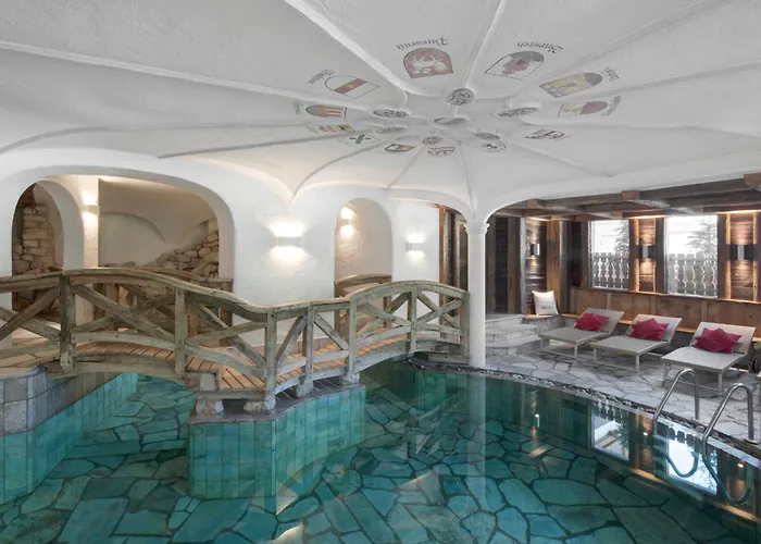 Hotel La Perla: The Leading Hotels Of The World Corvara In Badia