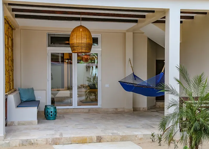 The Lodge At Jaguar Reef