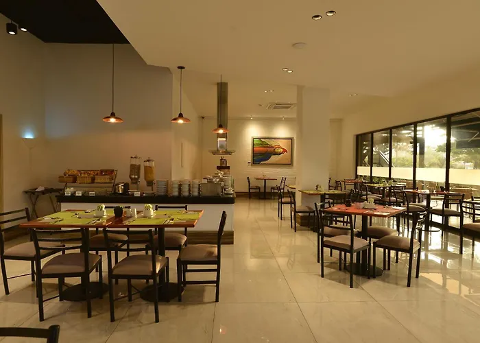 Torre De Cali Plaza Hotel