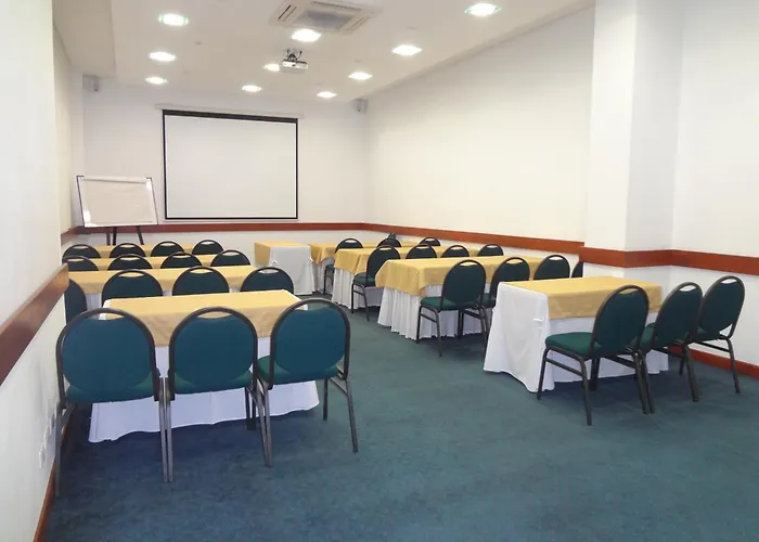 Torre De Cali Plaza Hotel