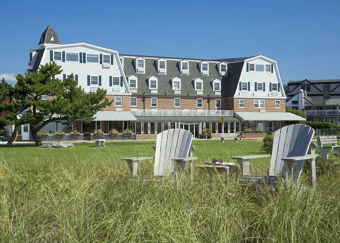 Newport Beach Hotel & Suites