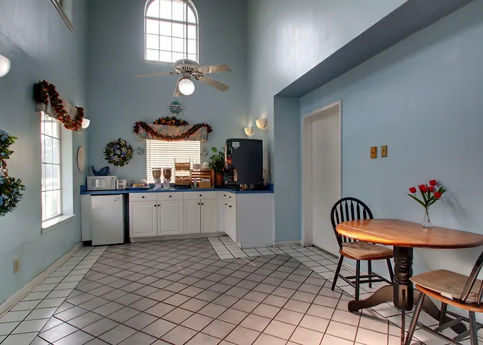 Key West Inn - Clanton