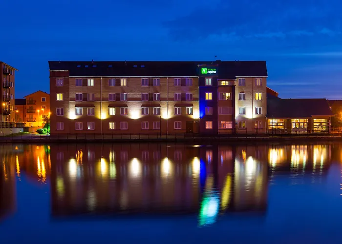 Holiday Inn Express Cardiff Bay By Ihg