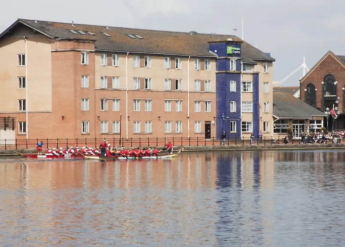 Holiday Inn Express Cardiff Bay By Ihg