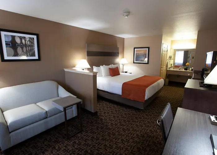 Hawthorn Suites By Wyndham Napa Valley