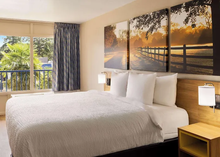 Days Inn By Wyndham Mccomb Ms