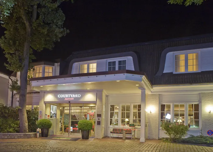 Courtyard By Marriott Hamburg Airport