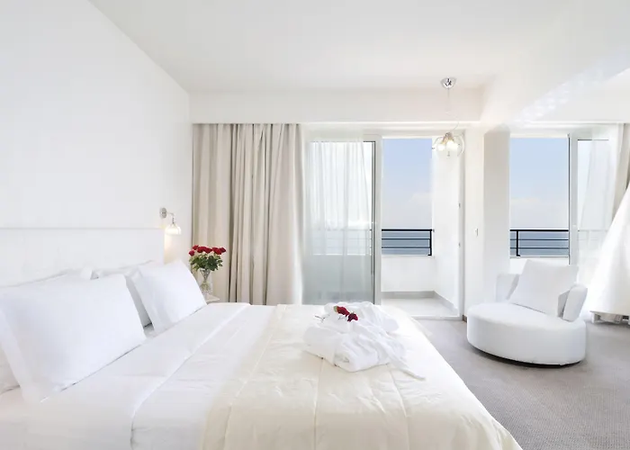 Lucy Hotel