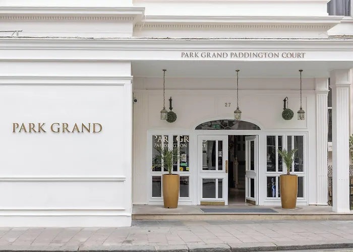 Park Grand Paddington Court