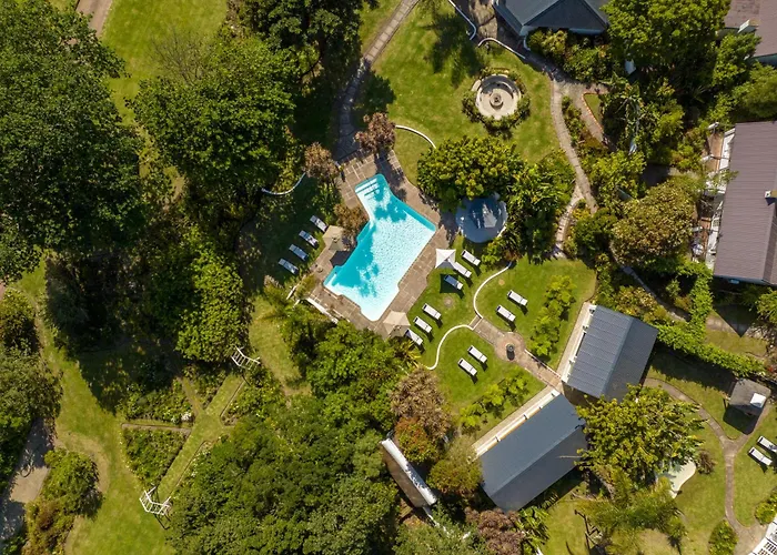 Hunter'S Country House