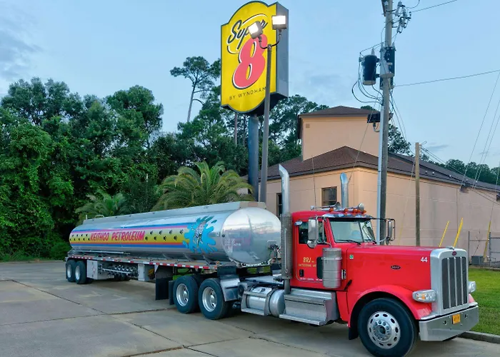 Super 8 By Wyndham Diberville Biloxi Area
