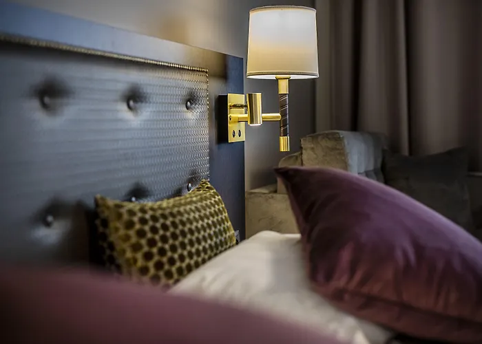First Hotel Royal