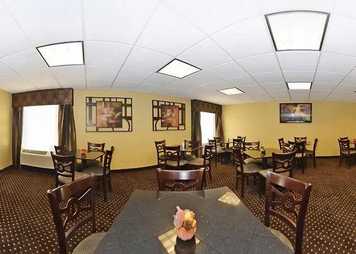Best Western Plus Parkway Hotel
