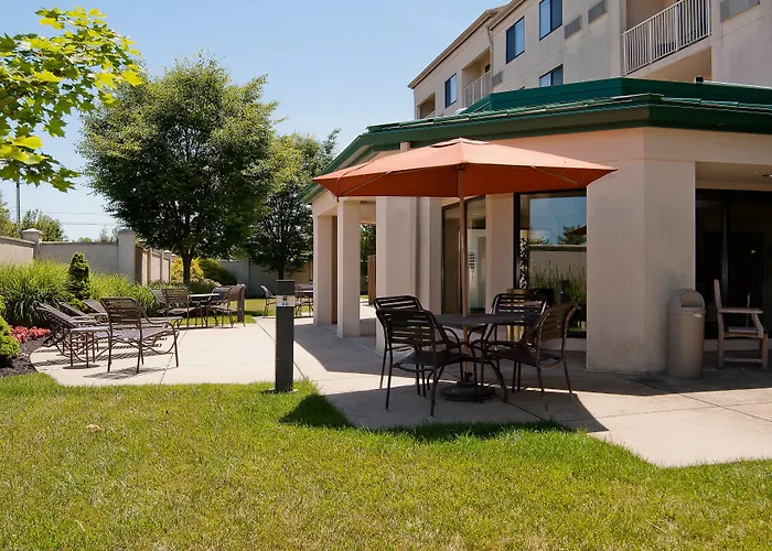 Courtyard By Marriott Cincinnati Airport