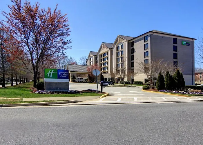 Holiday Inn Express & Suites Alpharetta By Ihg