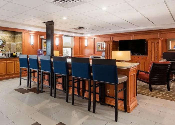Comfort Inn & Suites Little Rock Airport
