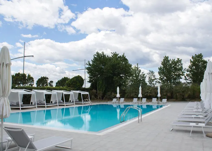 Makedonia Palace