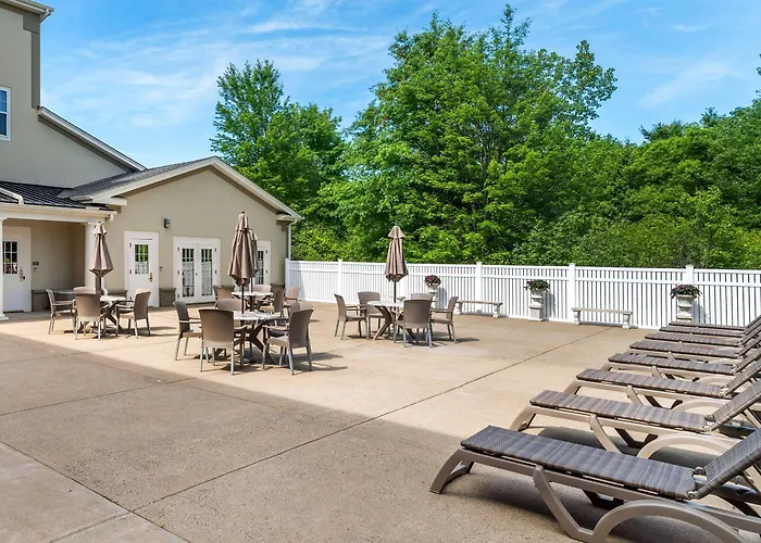 Comfort Inn & Suites Hadley - Amherst