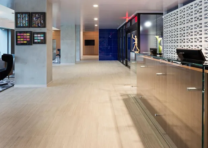 Le Meridien Chicago - Oakbrook Center